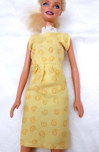 Barbie 90s mattel abito giallo - mattel,