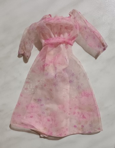 Outfit barbie kissing - outfit,